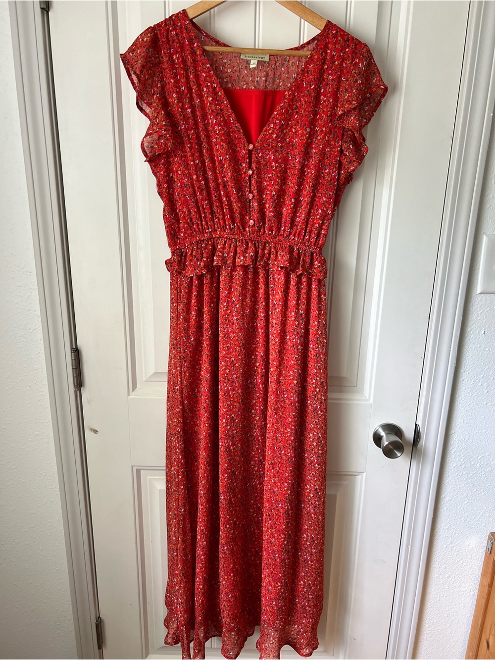 Trinhnology Red Floral Maxi Dress with Ruffle Waist